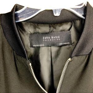 ZARA BASIC COLLECTION zip up black jacket
